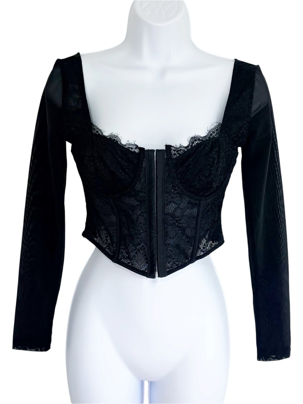 NWT WHITE FOX She’s Magic Lace Corset Bustier Crop Top Black Small
